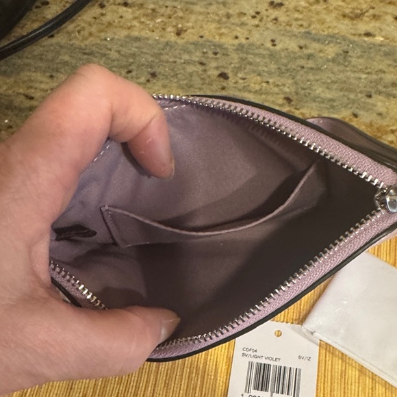 NWT Coach Light Purple Embossed Wristlet - Picture 4 of 11